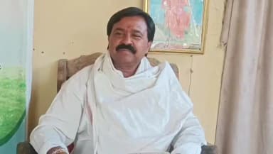 ಮುಧೋಳ: ಸಚಿವ ತಿಮ್ಮಾಪೂರ್ ಅವರಿಗೆ ನೈತಿಕ ಬೆಂಬಲ ಸೂಚಿಸಿ,ನಗರದಲ್ಲಿ ಕಲಾವಿದರಿಗೆ ಮನವಿ ಮಾಡಿದ ಕಲಾವಿದರ ಸಂಘದ ಅಧ್ಯಕ್ಚ ಶರಣಬಸವ ಶಾಸ್ತ್ರಿಗಳು