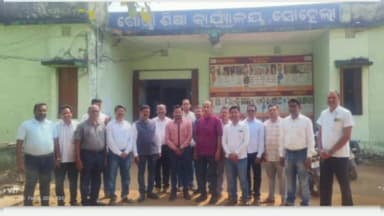 ସୋହେଲା: ସୋହେଲା ବ୍ଲକ ବିଇଓ ଭାବରେ ଯୋଗ ଦେଇଥିବା ସନୋଜ ସେଠୀଙ୍କୁ ସୋହେଲା ସି ଆର ସି ସି ଓ ଅନ୍ୟ ମାନେ ଆଜି ସ୍ୱାଗତ କଲେ