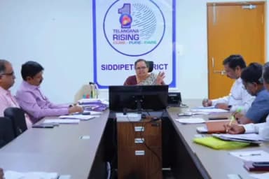 సిద్దిపేట అర్బన్: సిద్దిపేట కలెక్టరేట్ లో ఎంజిఎన్ఆర్ఈజిఎస్ కింద నిర్మాణంలో ఉన్న పనుల గురించి సమీక్ష నిర్వహించిన జిల్లా కలెక్టర్ హైమావతి