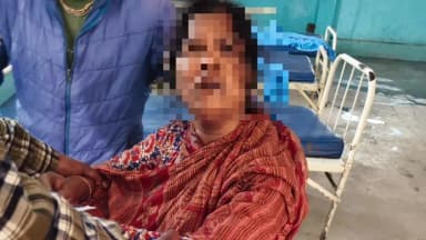 গাজোল: পারিবারিক বিবাদের জেরে ১ গৃহবধূ কার্বলিক অ্যাসিড খেয়ে আত্মহত্যা চেষ্টা চালাই পুকুরিয়া থানা অন্তর্গত এলাকায়