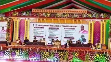 ରାଇରଙ୍ଗପୁର ସହର: ରାଇରଙ୍ଗପୁର କଚେରୀ ଷ୍ଟାଡିୟମରେ ବିଭିନ୍ନ ଉନ୍ନତିମୂଳକ ପ୍ରକଳ୍ପ ର ଶିଳାନ୍ୟାସ ଓ ଉଦଘାଟନ କଲେ ମହାମହିମ ରାଷ୍ଟ୍ରପତି