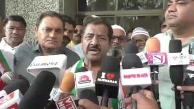 જામનગર શહેર: કોંગ્રેસ દ્વારા એસ.આઈ.આર. ની કામગીરી દરમિયાન ફોર્મ નંબર -૭ ના પ્રશ્ને વાંધા સહિત રજુઆત કરાઈ