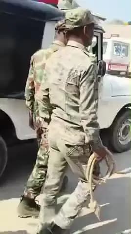 समस्तीपुर: बैंक में नकली आभूषण गिरवी रख गोल्ड लोन दिलवाने वाला चेकर बाजार इलाके से गिरफ्तार