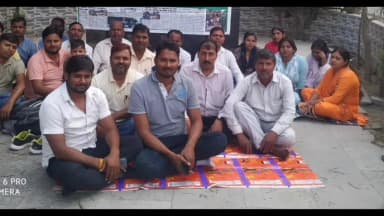 निज़ामाबाद: सर्वोच्च न्यायालय के फैसले से अनुदेशक शिक्षकों को मिली बड़ी राहत, खुशी की लहर