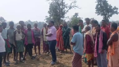 ବଲାଙ୍ଗୀର: ଚିକଲବାହାଲି ପୁଲାସଖେଟ ପିଏମଜିଏସୱାଇ ସଡ଼କ ଓ ଏମଜିଏନଆରଇଜିଏସ କାର୍ଯ୍ୟର ନିରୀକ୍ଷଣ କଲେ ବିଡିଓ