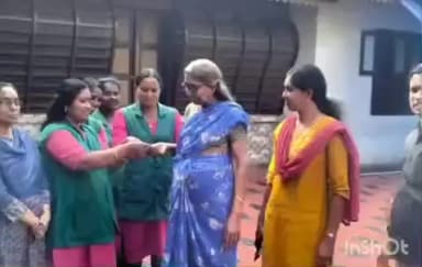 കാർത്തികപ്പള്ളി: ഹരിത കർമ്മ സേനാംഗങൾക്ക് കിട്ടിയ സ്വർണ്ണാഭരണം ഉടമയ്ക്ക് നൽകി മാതൃകയായി