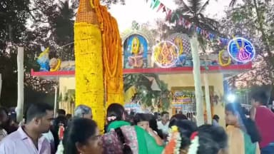 ஆம்பூர்: ஆலாங்குப்பம் பகுதியில் வெகுவிமர்சையாக நடைபெற்ற பொன்னியம்மன் கோவில் தீமிதி திருவிழா காப்புகட்டி தீ மிதித்து நேர்த்திக்கடன் செலுத்திய பக்தர்கள்