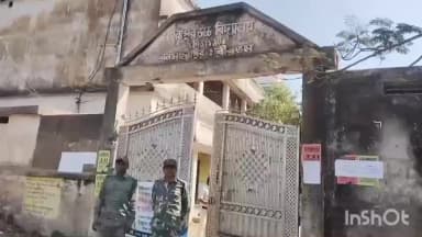 মুরারই ১: তৃণমূলের পক্ষ থেকে মাধ্যমিক পরীক্ষার্থীদের দেওয়া হল জলের বোতল মহুরাপুর উচ্চ বিদ্যালয় মাধ্যমিক পরীক্ষা কেন্দ্রে