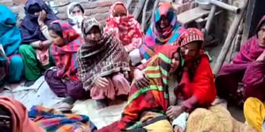 बागपत: बुढ़सैनी के निकट अज्ञात वाहन ने बाइक सवार 3 युवकों को मारी टक्कर, हादसे में 2 युवकों की मौत, एक युवक घायल