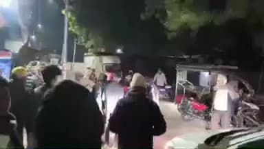 सिकंदरपुर: सिकन्दरपुर चौराहे पर रात्रिकालीन क्रिकेट टूर्नामेंट से लौट रहे खिलाड़ियों पर हुआ हमला, एक गंभीर घायल