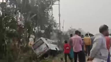 সৃজনগ্ৰাম: নয়াগাঁৱত ভয়ংকৰ বাছ দুৰ্ঘটনা সংঘটিত হয়