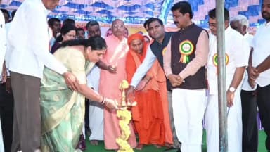 ಕೂಡ್ಲಿಗಿ: ಕಾನಾಮಡಗು ಗ್ರಾಮದಲ್ಲಿ ಶ್ರೀ ಕಂಚೋಬಳೇಶ್ವರ ಸ್ವಾಮಿ ದೇವಸ್ಥಾನದ ಗೋಪುರ ಉದ್ಘಾಟನೆ ಕಾರ್ಯಕ್ರಮ; ಶಾಸಕ ಶ್ರೀನಿವಾಸ್ ಭಾಗಿ