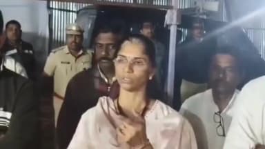 उत्तर सोलापूर: मोहोळजवळ ढाब्यावर आढळलेल्या ईव्हीएम मशीन राखीव; प्रशासनाकडून करण्यात आला खुलासा