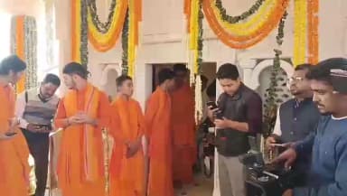 ঢেকিয়াজুলি ভাগ: পানবাৰী চাহ বাগিছাত নৱনিৰ্মীত শ্ৰীশ্ৰী শিৱ মন্দিৰত আজি হেজাৰ হেজাৰ ভক্তৰ সমাগম