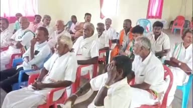 குஜிலியம்பாறை: MK மகாலில் இந்திய தேசிய காங்கிரஸ் கட்சி ஆலோசனை கூட்டம்