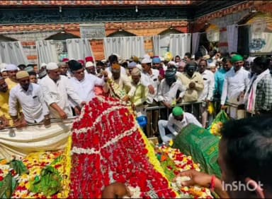 ಶಿಗ್ಗಾಂವ: ಹುಲಗೂರ ಗ್ರಾಮದ ಸೈಯದ್ ಹಜರತ್ ಶಾ ಖಾದ್ರಿ ದರ್ಗಾಕ್ಕೆ ಶಾಸಕ ಪಠಾಣ್ ಭೇಟಿ