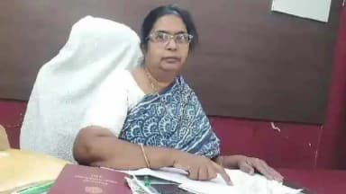 భిక్కనూర్: ప్రతి సోమవారం నిర్వహించే ప్రజావాణి కార్యక్రమానికి అన్ని శాఖల అధికారులు హాజరు కావాలి, భిక్కనూరు ఎమ్మార్వో సునీతా దేవి