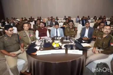 আজাৰা: হোটেল ৰেডিচন ব্লুত নিৰ্বাচন আয়োগৰ পৰ্যালোচনা বৈঠক