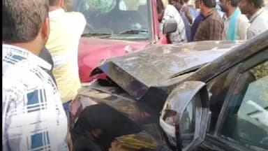 తాడ్వాయి: మేడారం-తాడ్వాయి మధ్య రోడ్డు ప్రమాదం