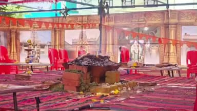 தேன்கனிகோட்டை: பேருந்து நிலையம் அருகே இந்து குடும்ப சங்கமம் நிகழ்ச்சி நடைபெற்றது இதில் பாஜக மாவட்ட தலைவர் உள்ளிட்டோர் பங்கேற்பு