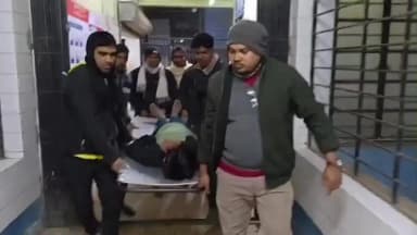 বাদুড়িয়া: মাধ্যমিক পরীক্ষার্থীকে আটকে রেখে মারধর বাদুড়িয়ায়, কাঠগড়ায় আইএসএফ নেতা