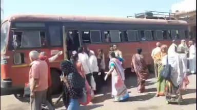 धुळे: दहावी-बारावीच्या विद्यार्थ्यांसाठी आनंदाची बातमी; आता 'हात दाखवा, बस थांबवा'!, एसटी महामंडळाचा मोठा निर्णय