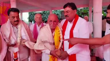 हंडिया: हंडिया में आज माँ नर्मदा की यात्रा करने वाले भक्तों का सम्मान समारोह आयोजित किया गया