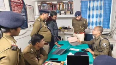 मेजरगंज: मेजरगंज थाना परिसर में साइबर प्रशिक्षण, DSP ने कहा- एक क्लिक में उड़ सकती है गाढ़ी कमाई, रहें सतर्क