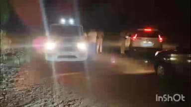 ಶ್ರೀನಿವಾಸಪುರ: ಕಾಲೂನಿ ಗೇಟ್ ಬಳಿ ಭೀಕರ ರಸ್ತೆ ಅಪಘಾತಕ್ಕೆ ಮೂವರು ಬಲಿ; 15 ಕ್ಕೂ ಹೆಚ್ಚು ಕಾರ್ಮಿಕರಿಗೆ ಗಾಯ