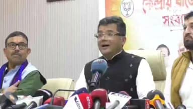 পশ্চিম যোৰহাট: ১০ দিন পাকিস্তানত গৌৰৱ গগৈয়ে কি কৰিছিল কিয় স্পষ্টকৈ কব পৰা নাই ,যোৰহাটত সাংবাদিকৰ আগত মন্তব্য পবিত্ৰ মাৰ্ঘেৰিটাৰ