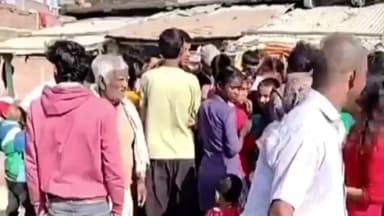 कहलगांव: सनोखर में आभूषण साफ करने के नाम पर चांदी कम होने पर ग्रामीणों का हंगामा