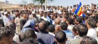 बरडीहा: शिक्षक के निधन पर विधायक ने पहुंचकर श्रद्धांजलि अर्पित की