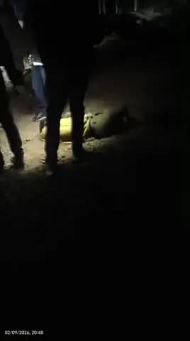 दो पहिया वाहन की टक्कर बिजली का खंबा हुआ दो टुकड़े छिंदी सब स्टेशन के सामने हुआ हादसा