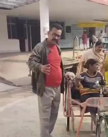 परबत्ता: दिव्यांग डेजी को मिली ट्राई साइकिल, सोशल मीडिया पर वीडियो वायरल होने के बाद छाया खुशी का माहौल