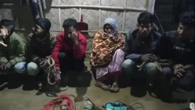 নগাঁও: ড্ৰাগছ সহ আৰক্ষীৰ জালত ছয় সৰবৰাহকাৰী , ভকত গাঁৱত চলিছিল নগাওঁ হয়বৰগাঁও আৰক্ষীৰ অভিযান