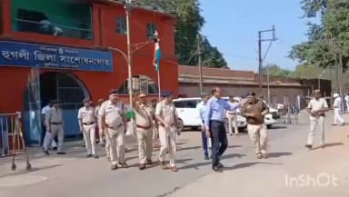 চুঁচুড়া-মগরা: হুগলি জেলা সংশোধনাগারের সামনে অভিন্ন নামক বিপণিকেন্দ্র ও ক্যান্টিনের উদ্বোধন করলেন ডিজি কারা