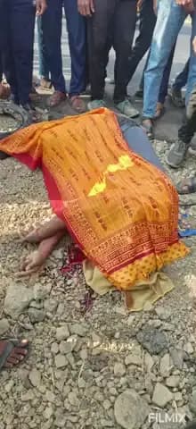 नांदेड: निळा पेट्रोल पंप परिसरात आयचर व दुचाकीची धडक; धडकेत दुचाकीस्वार जागीच ठार