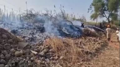 ಸಿಂದಗಿ: ಸುಂಗಠಾಣ ಗ್ರಾಮದ ಹೊರ ಭಾಗದಲ್ಲಿ ಕಬ್ಬಿನ ಜಮೀನಿನಲ್ಲಿ ಅಗ್ನಿ ಅವಘಡ, ತಪ್ಪಿದ ಭಾರೀ ಅನಾಹುತ