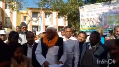 बरवाडीह: झारखंड आंदोलनकारी संघर्ष मोर्चा द्वारा बरवाडीह प्रखंड मुख्यालय में मंगलवार दोपहर तक धरना-प्रदर्शन