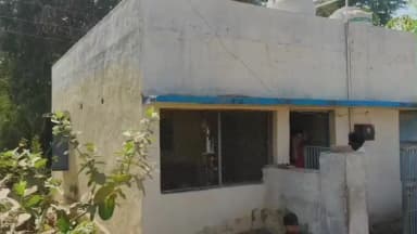 તળાજા: બેલડા ગામે આંગણવાડી જર્જરીત હાલતમાં