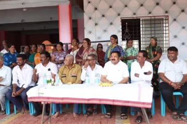 ರಾಯಬಾಗ: ಮುಧೋಳ - ನಿಪ್ಪಾಣಿ ಮುಖ್ಯ ರಸ್ತೆಯಿಂದ ಚಿಕ್ಕೋಡಿ ರೈಲು ನಿಲ್ದಾಣದ ರಸ್ತೆ ಕಾಮಗಾರಿ ಶಾಸಕ ದುರ್ಯೋಧನ ಐಹೊಳೆ ಚಾಲನೆ