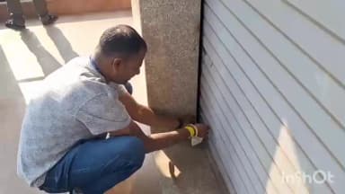 આણંદ શહેર: વિદ્યાનગર રોડ ઉપર બાકી વોરો ન ભરનાર ત્રણ દુકાનો મહાનગરપાલિકા દ્વારા સીલ કરાઈ