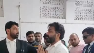 बिक्रमगंज: भोजपुरी स्टार पवन सिंह आचार संहिता उल्लंघन मामले में न्यायालय में पेश हुए, मामला लोकसभा चुनाव के दौरान दर्ज हुआ था