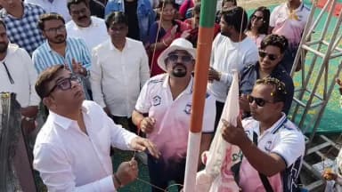 করিমপুর ২: ফাজিলনগরে নকআউট ক্রিকেট প্রতিযোগিতার জমকালো আয়োজন