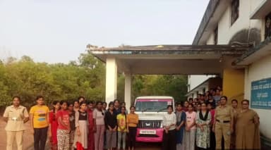 ಕುಮಟಾ: ವಿವಿಧ ಕಾಲೇಜು ಹಾಗೂ ವಸತಿ ನಿಲಯಗಳಲ್ಲಿ ಪೊಲೀಸ್ ಇಲಾಖೆಯಿಂದ ಜಾಗೃತಿ ಕಾರ್ಯಕ್ರಮ