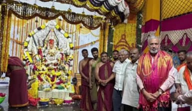 ಮುಂಡಗೋಡ: ಶ್ರೀ ದ್ಯಾಮವ್ವ ದೇವಿಯ ದರ್ಶನ ಪಡೆದ ಸಂಸದ ವಿಶ್ವೇಶ್ವರ ಹೆಗಡೆ ಕಾಗೇರಿ