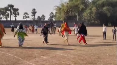 আউশগ্রাম ২: আউশগ্রামের দেবশালায় “খেলা হবে” কর্মসূচিতে জনজোয়ার, প্রদর্শিত হল ‘লক্ষ্মী এলো ঘরে’ তথ্যচিত্র