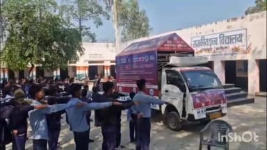 बापौली: बाल विवाह मुक्ति रथ टीम ने छाजपुर स्कूल, थाना सनौली में ग्रामीणों को बाल विवाह न करने के बारे में जागरूक किया