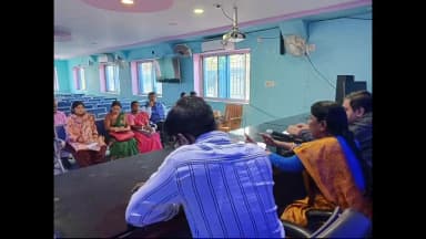 খয়রাশোল: খয়রাশোলে যুব সাথী প্রকল্পের ফর্ম পূরণ নিয়ে একটি বৈঠক করা হয়