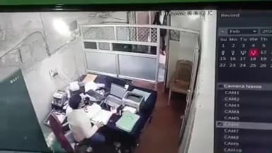 वकील हत्या का सामने आया वीडियो,सीसीटीवी में कैद, सीसीटीवी में दिख रहा है वकील ने की सरकारी बाबू की पिटाई